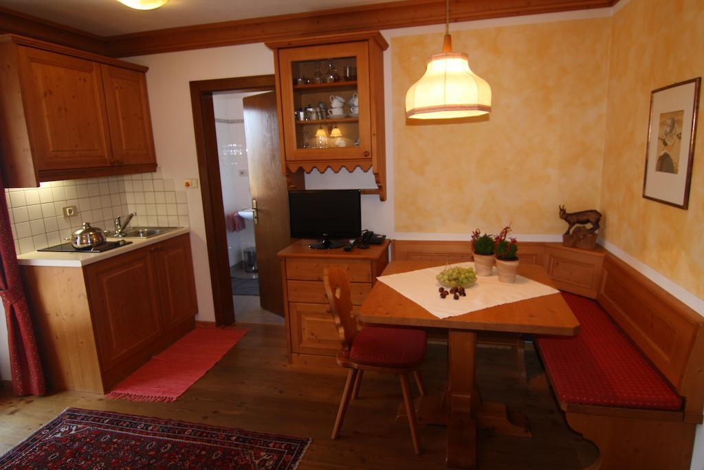 Residence Mairhofer Toblach Zimmer foto